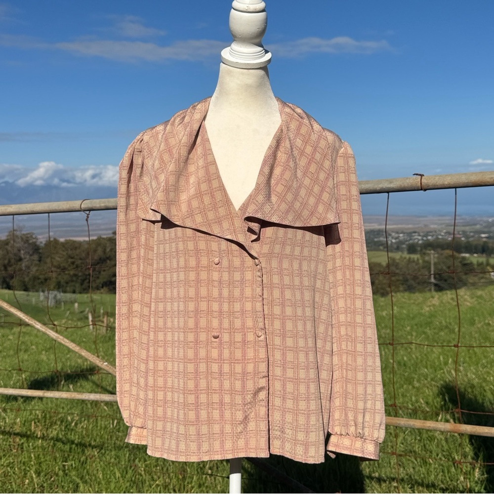 Vintage Kaki Robert’s cream pink plaid double breasted puff sleeve blouse